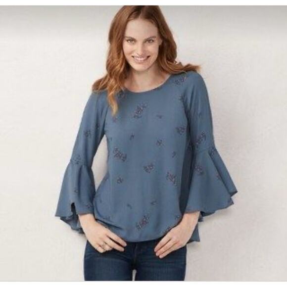 Lauren Conrad Blue Floral Top Size Medium Flutter Sleeve Boho - Picture 2 of 16